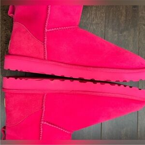 UGG | Classic Mini Boot II in 'Radish'